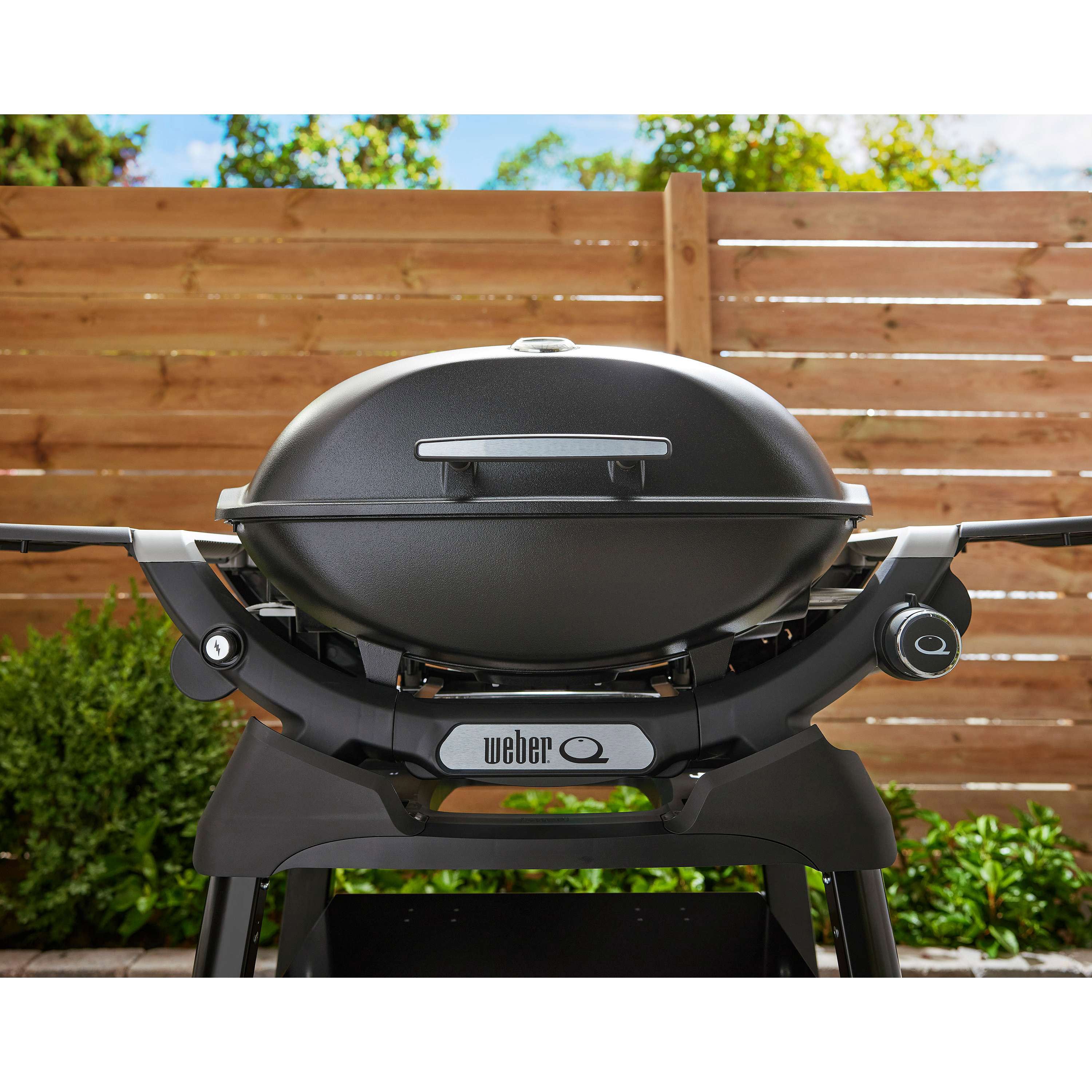  Weber Q 2200N Gasbarbecue Black Inclusief Onderstel