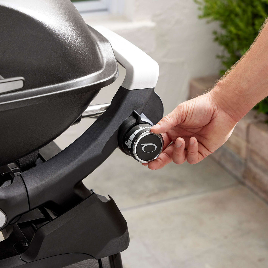 Weber Q 2200N Gasbarbecue Black Inclusief Onderstel